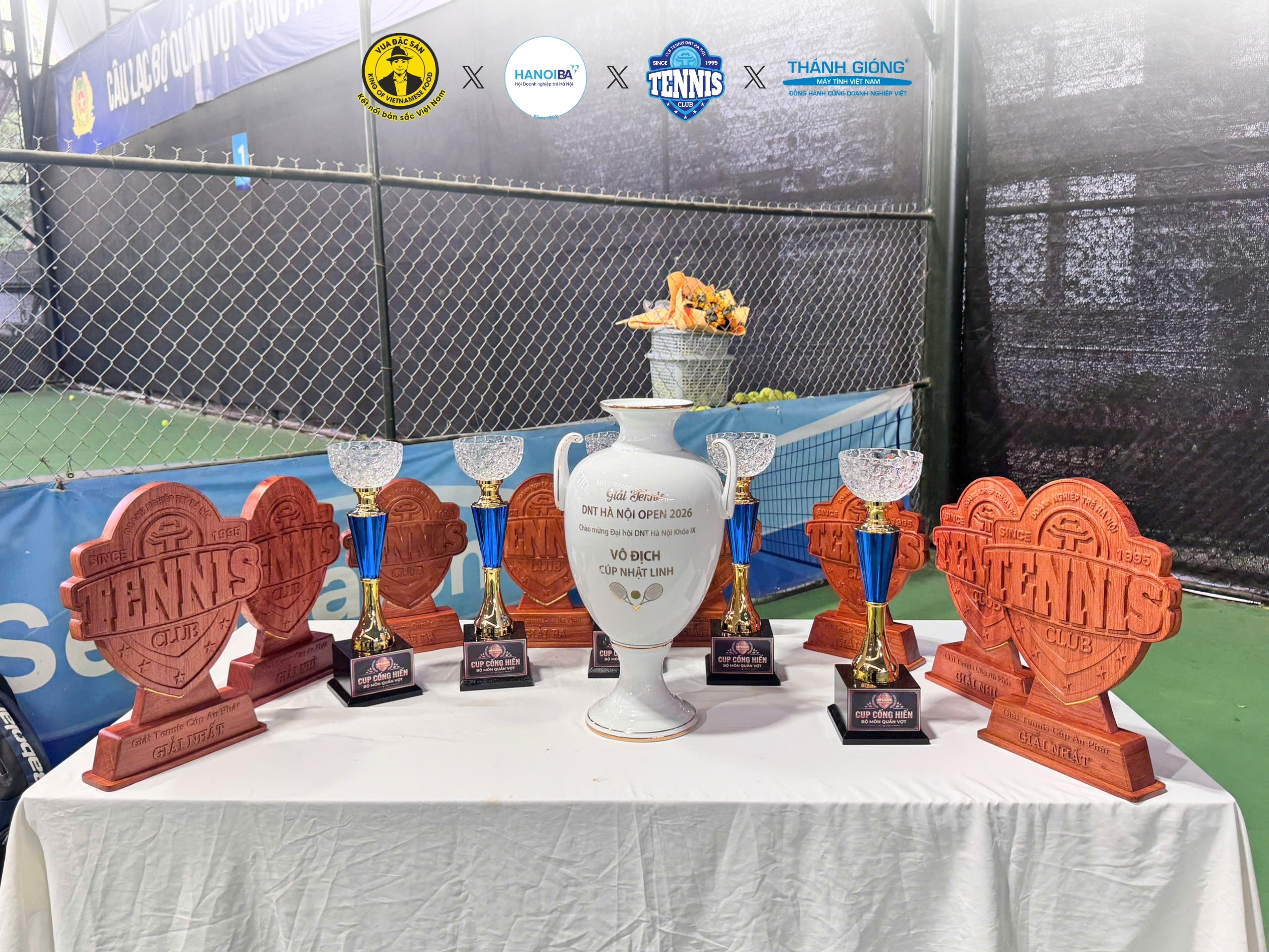 vua-dac-san-tai-tro-giai-tennis-doanh-nghiep-tre-ha-noi-2026-9